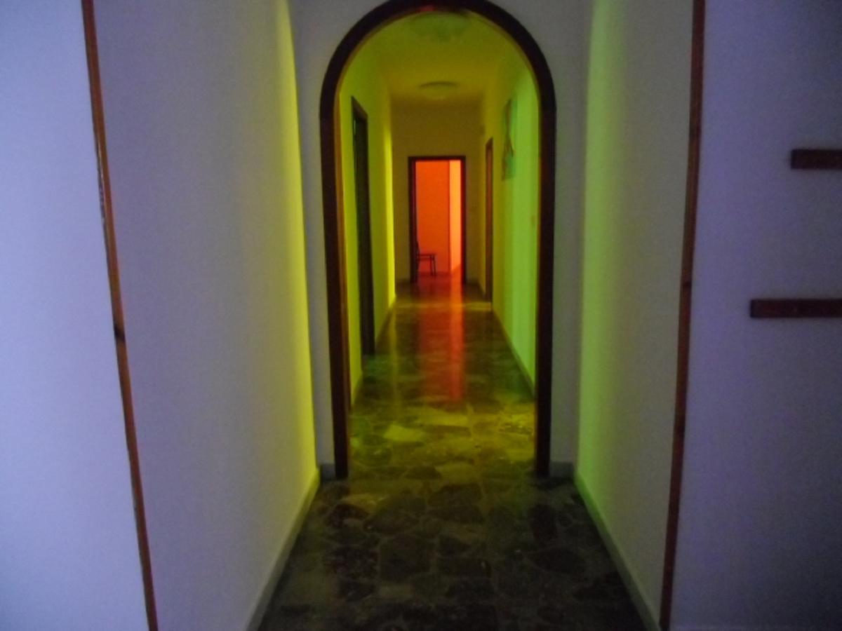 B&B Centralcity เนเปิลส์ ภายนอก รูปภาพ